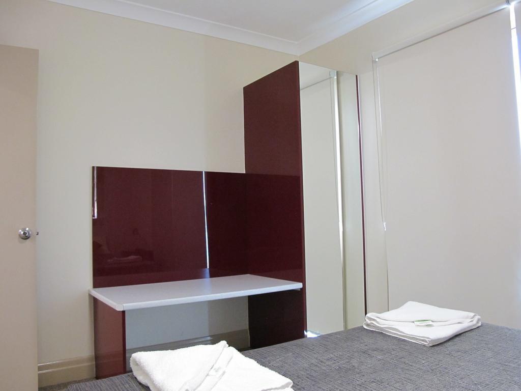 Hampton Court Aparthotel Brisbane